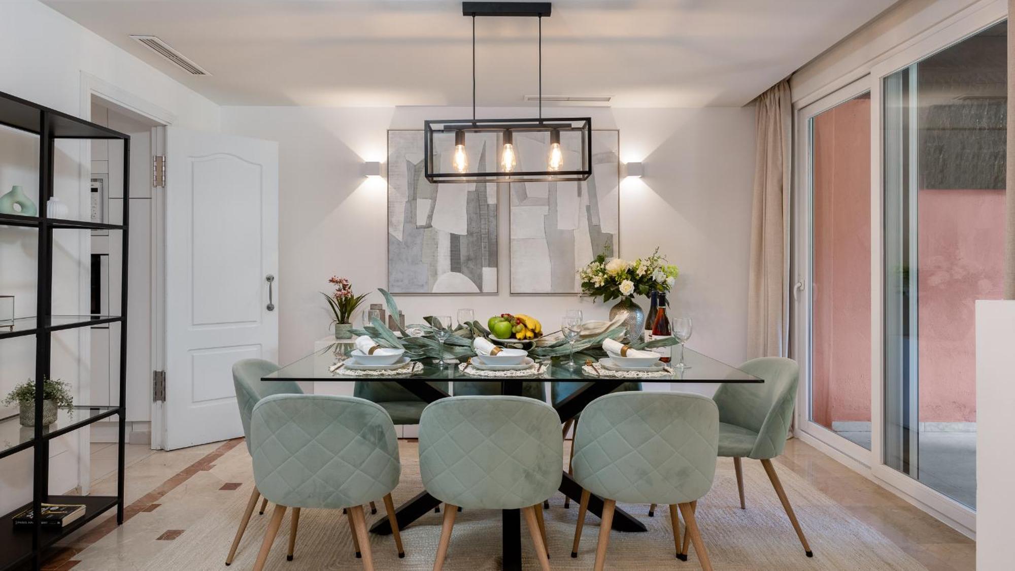 Vacation - Federer, Old Town With A Big Communal Pool And Andalusian Garden Feriehus Marbella
