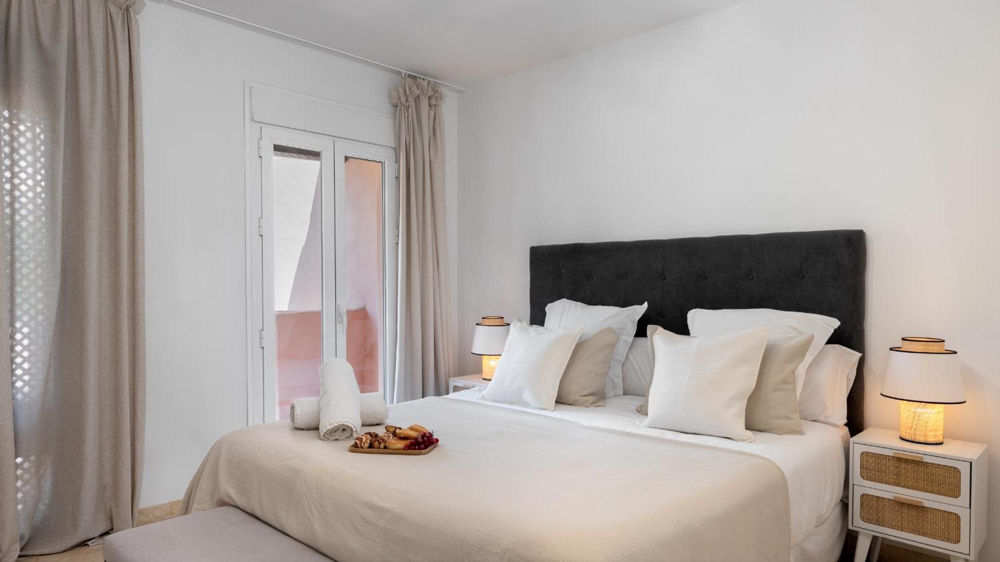 Сasa de vacaciones Vacation - Federer, Old Town With A Big Communal Pool And Andalusian Garden Marbella
